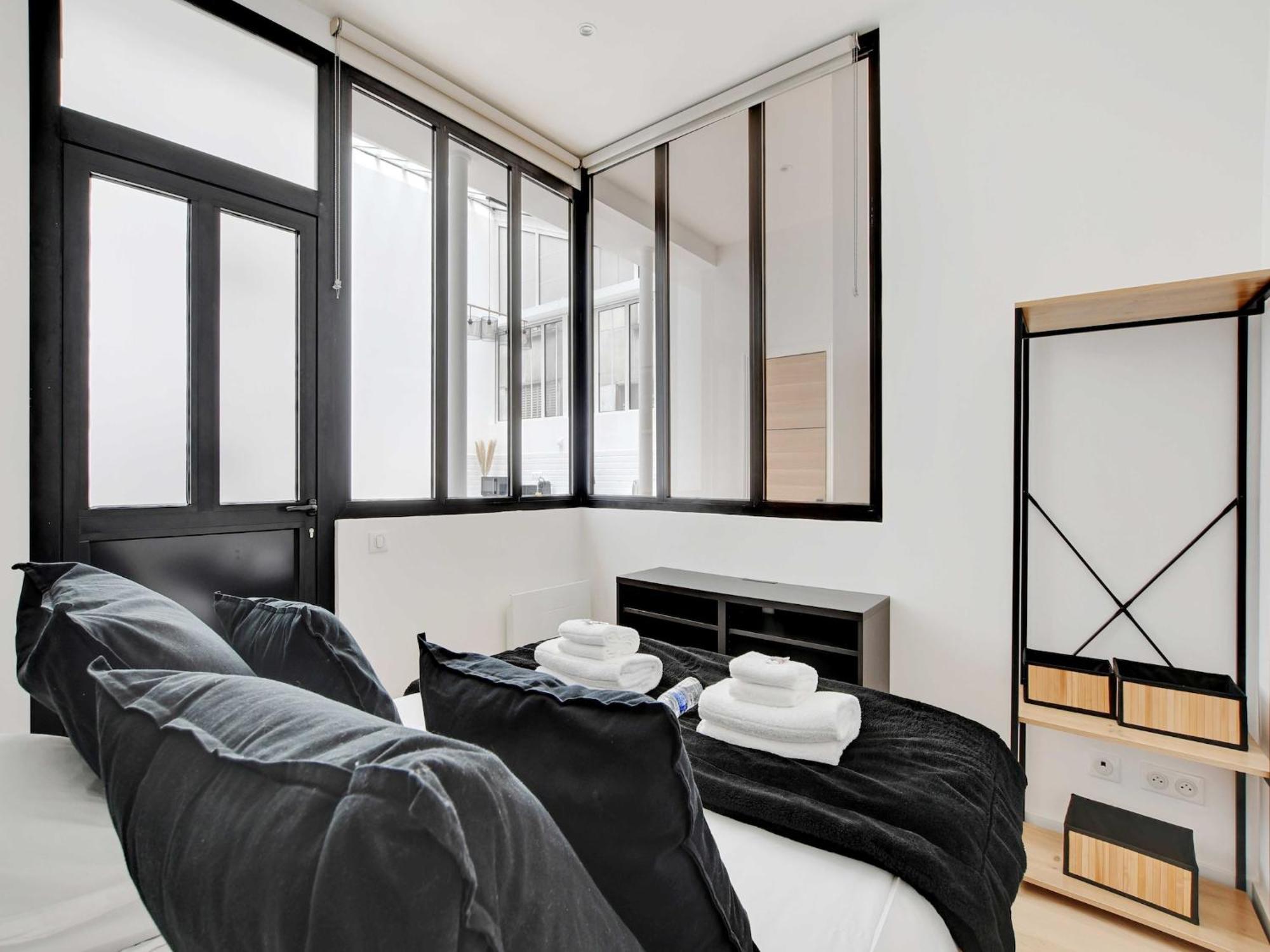 Authentique - 1br- 2p- Voltaire * Parijs